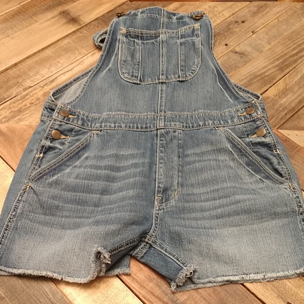 American Eagle Overall Bibb Shorts